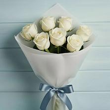 7 Белых роз Эдлесс Лав в Боровичах Букет 7 Белых роз Эдлесс Лав в Боровичах