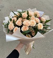 Букет Кремовые розы Латте в Боровичах