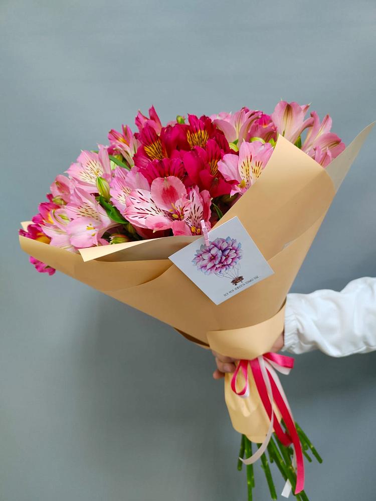 Букет цветов из: Альстромерии в Боровичах