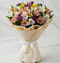 Букет цветов из:  Альстромерии в Боровичах