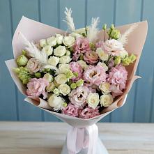 Букет цветов из:  Альстромерии и Розы в Боровичах